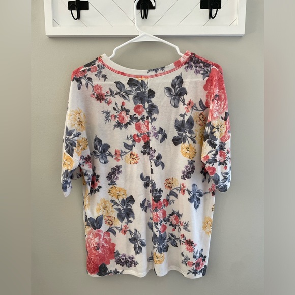 Floral oversize off the shoulder blouse - Picture 3 of 9